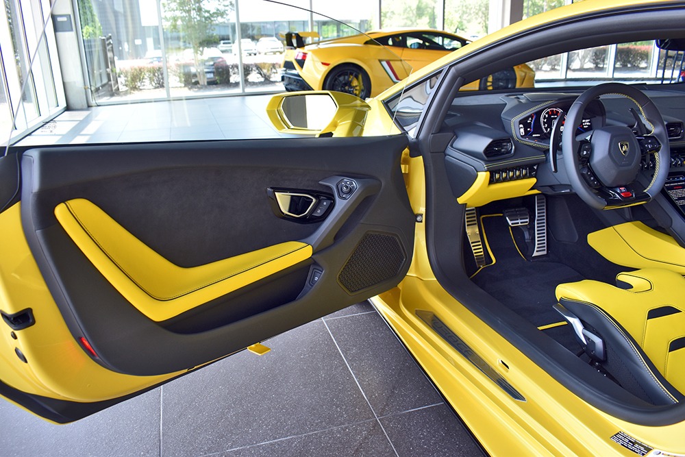 2020 Lamborghini Huracan Image 6