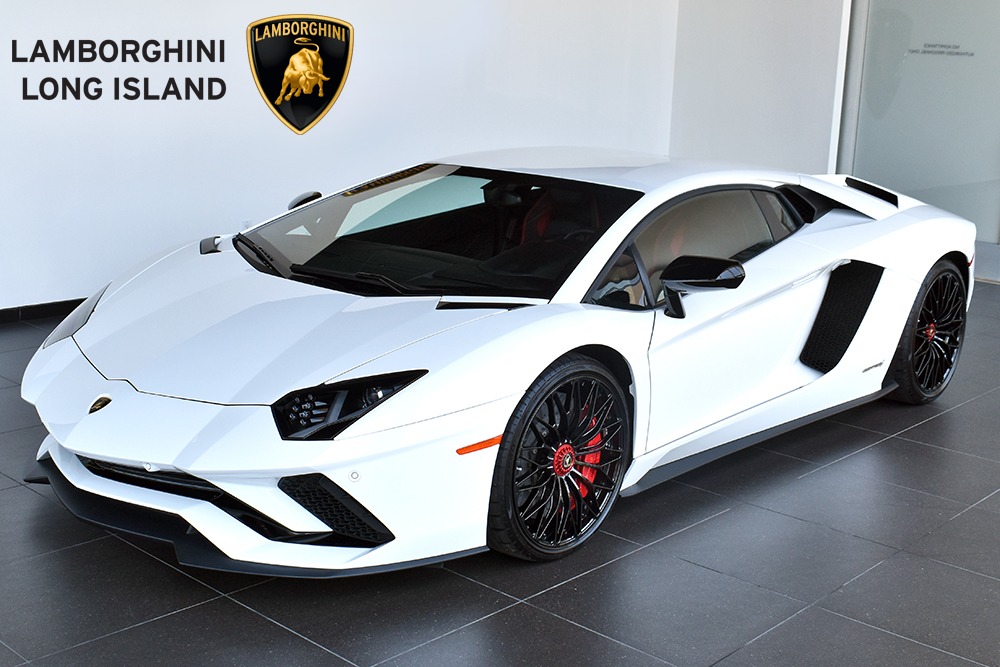 2018 Lamborghini Aventador S Image 1