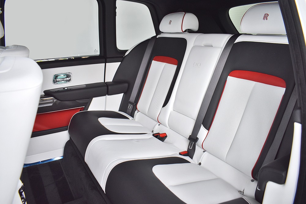 2021 Rolls-Royce Cullinan Image 12