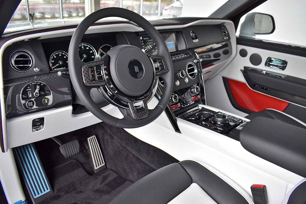 2021 Rolls-Royce Cullinan Image 3