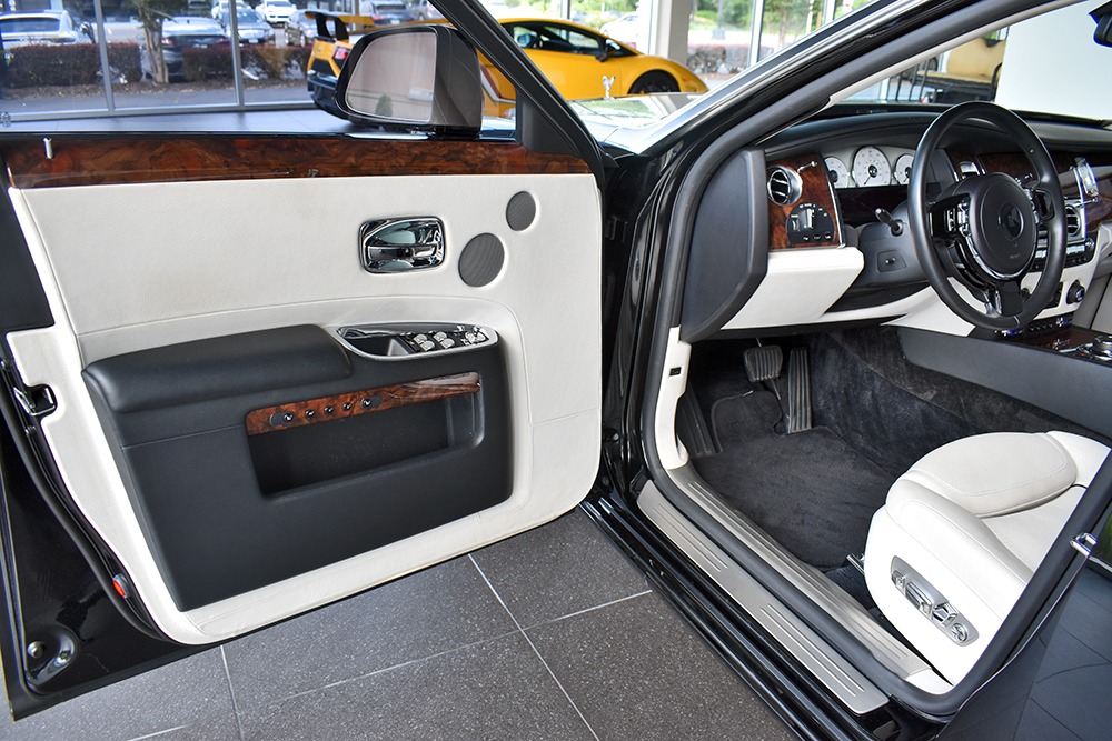 2017 Rolls-Royce Ghost Series II Image 6