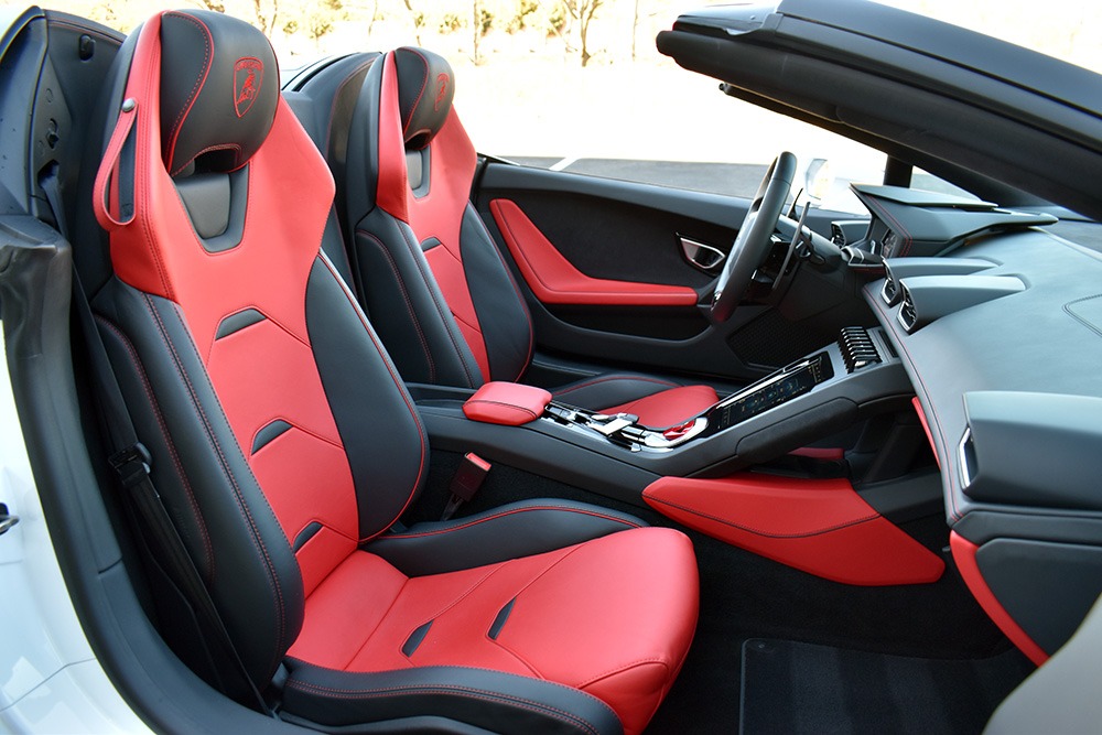 2020 Lamborghini Huracan Image 4