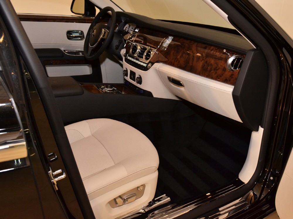 2012 Rolls-Royce Ghost EWB Image 10