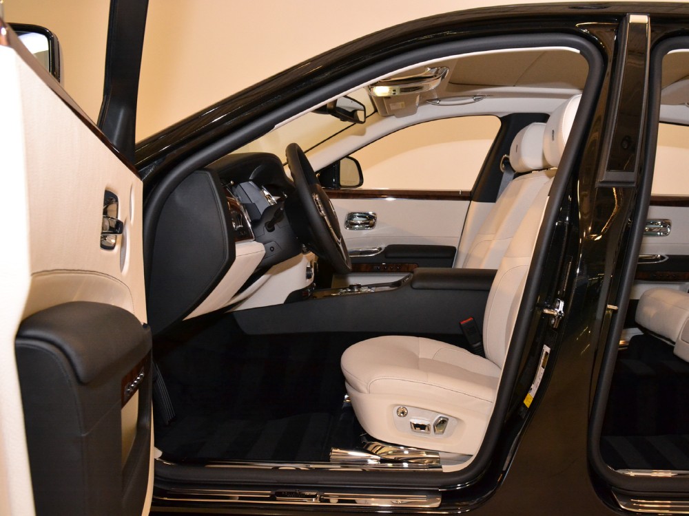 2012 Rolls-Royce Ghost EWB Image 6