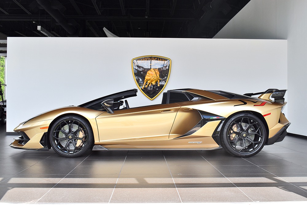 2020 Lamborghini Aventador Image 5