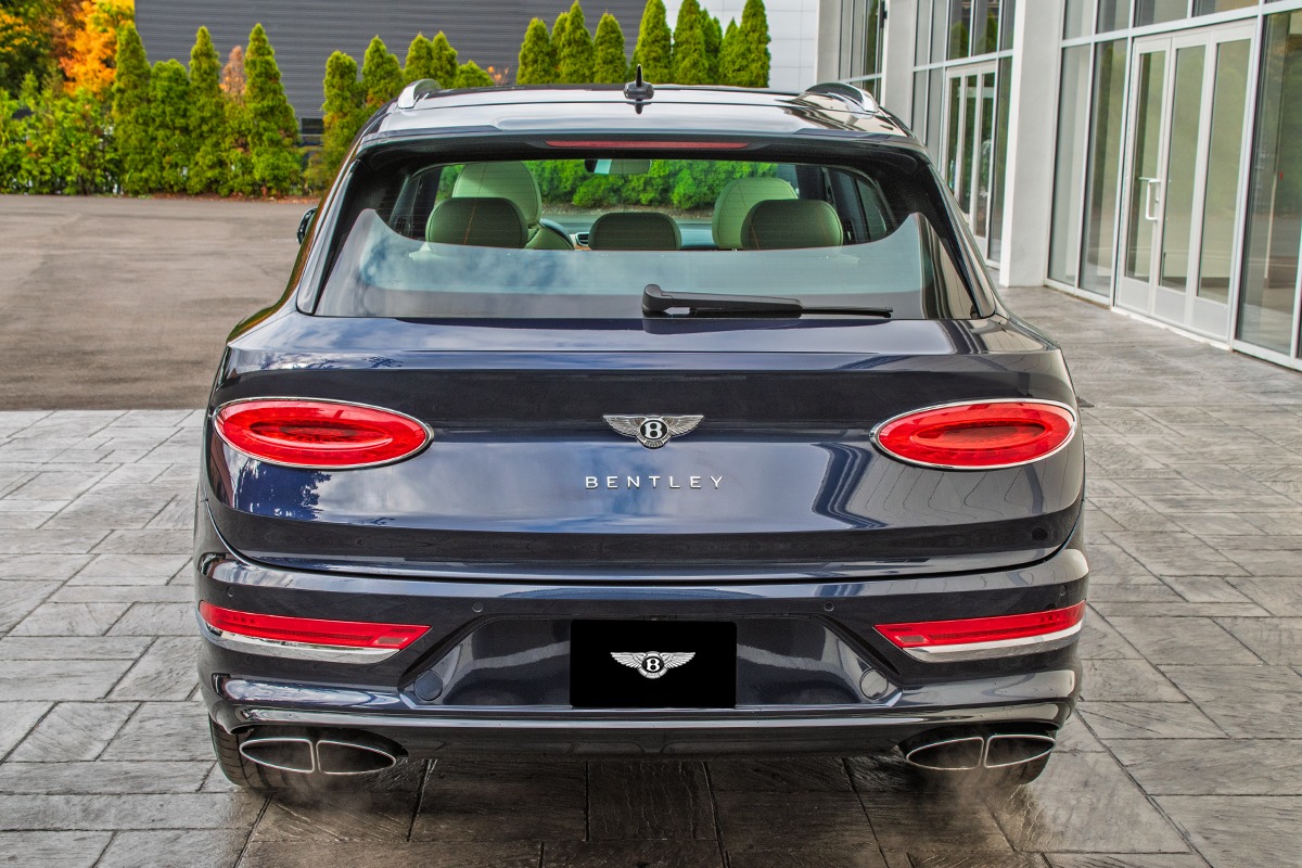 2021 Bentley Bentayga V8 Image 10