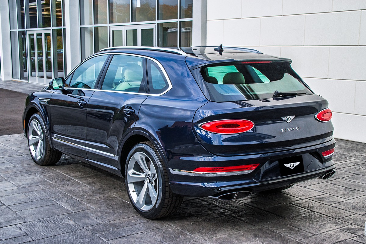 2021 Bentley Bentayga V8 Image 3