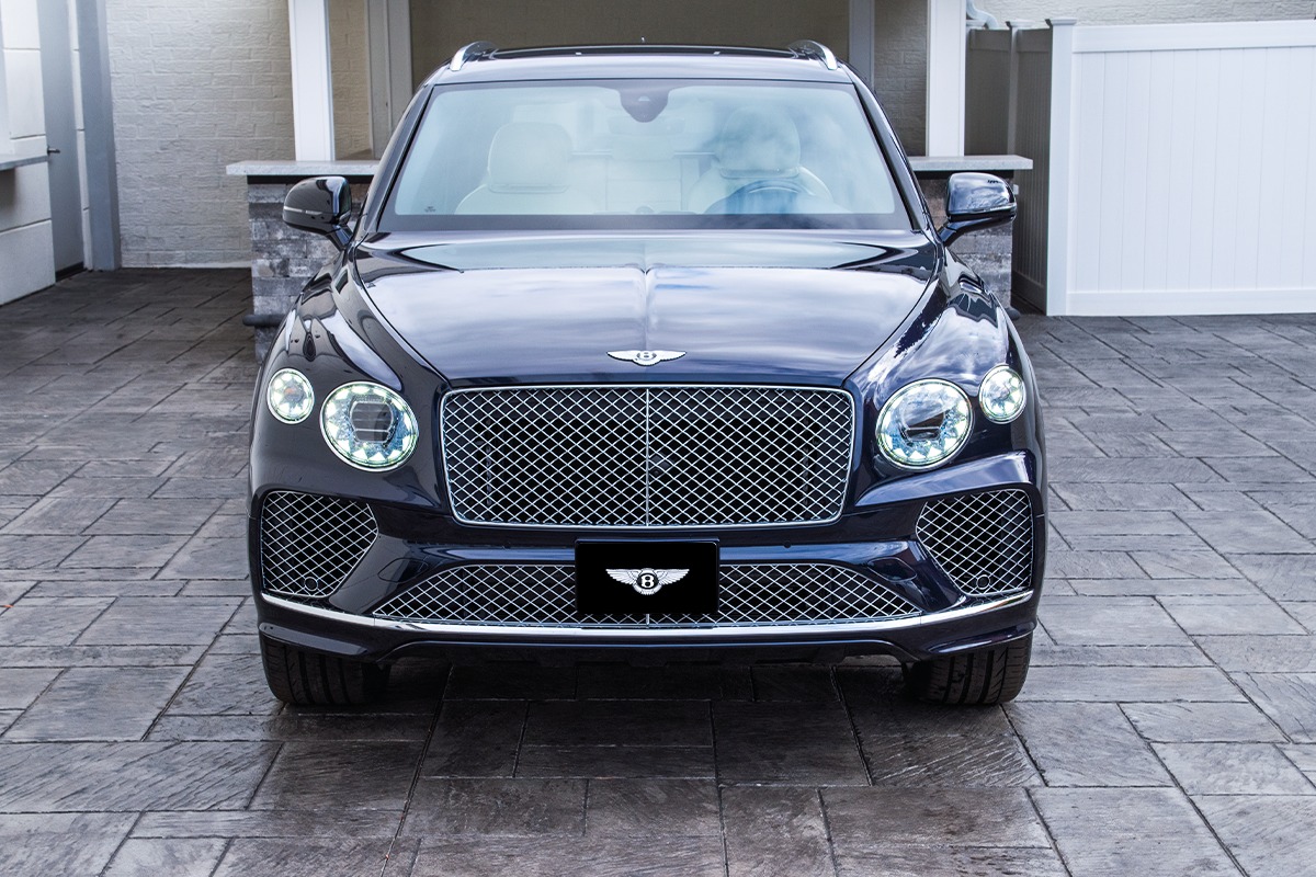 2021 Bentley Bentayga V8 Image 8