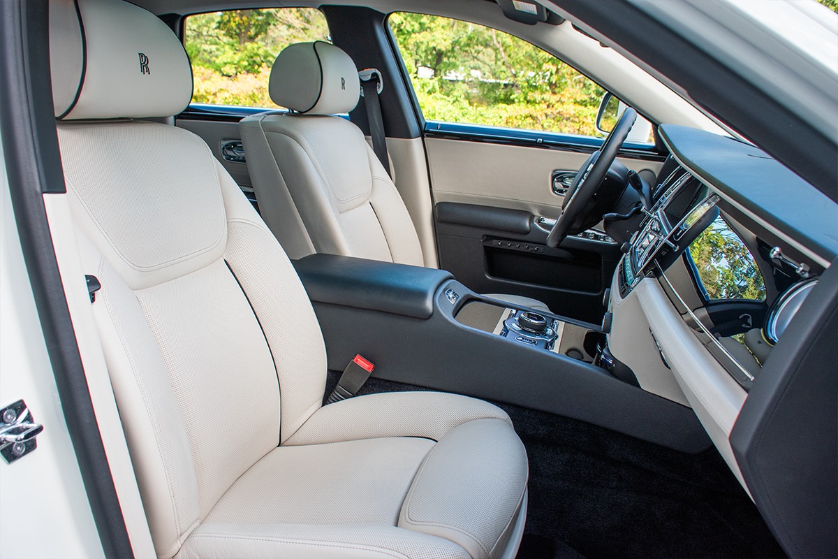 2015 Rolls-Royce Ghost Image 6