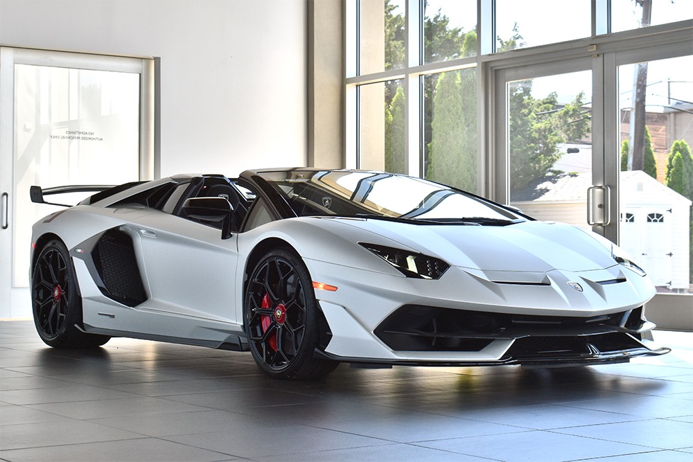 2020 Lamborghini Aventador Image 10