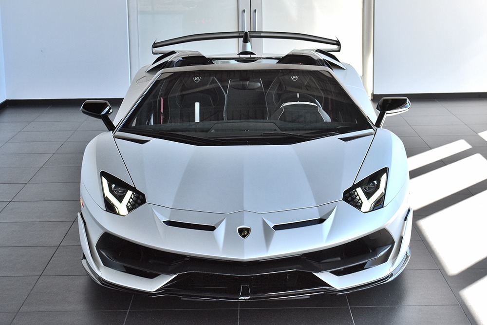 2020 Lamborghini Aventador Image 5