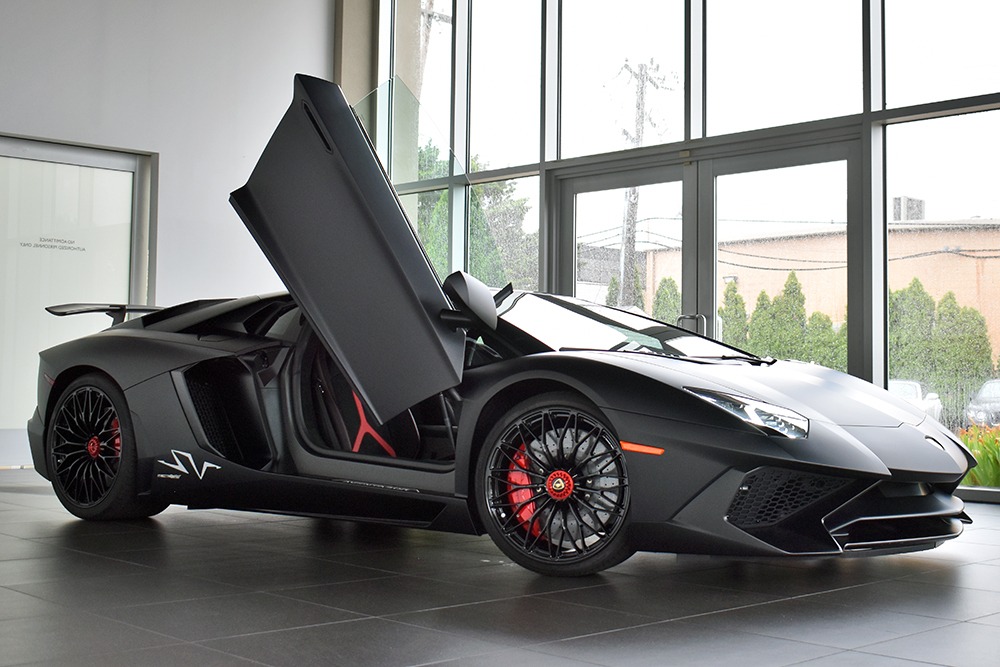 2016 Lamborghini Aventador Image 6
