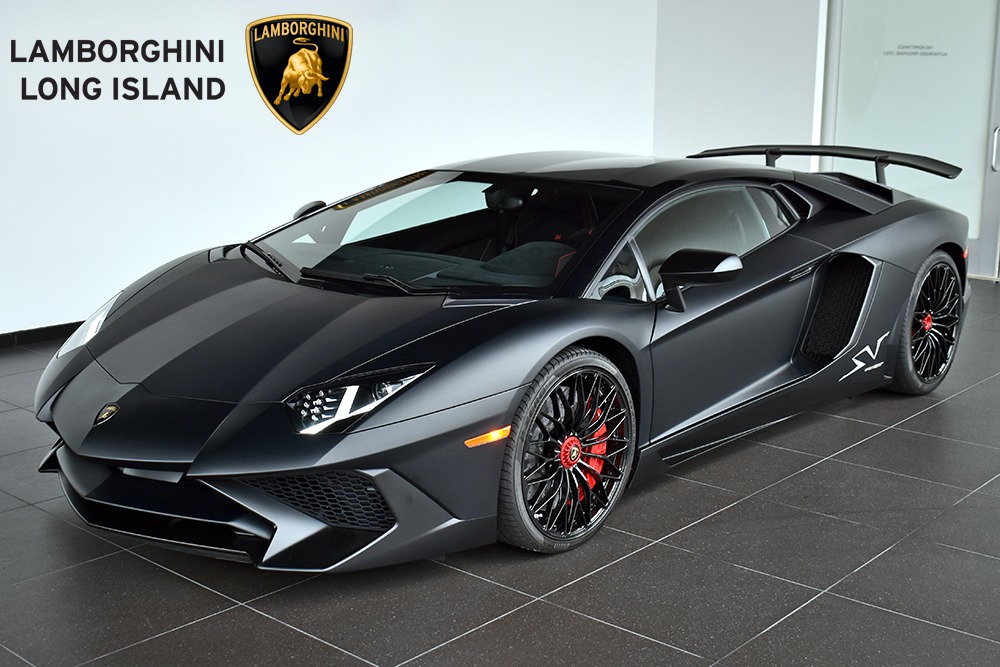 2016 Lamborghini Aventador Image 1