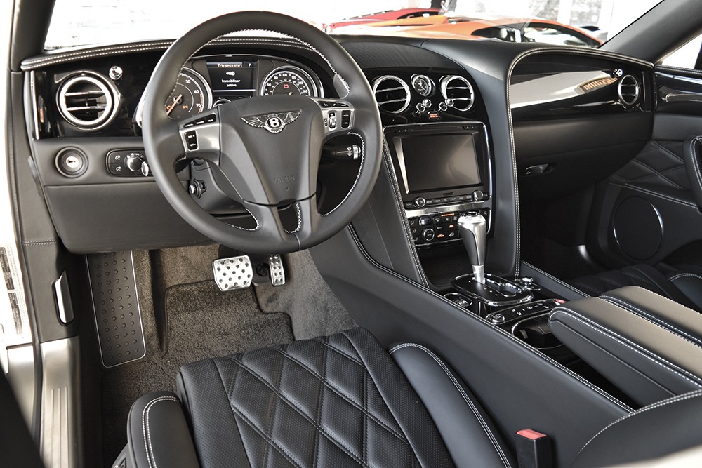 2016 Bentley Flying Spur Image 3