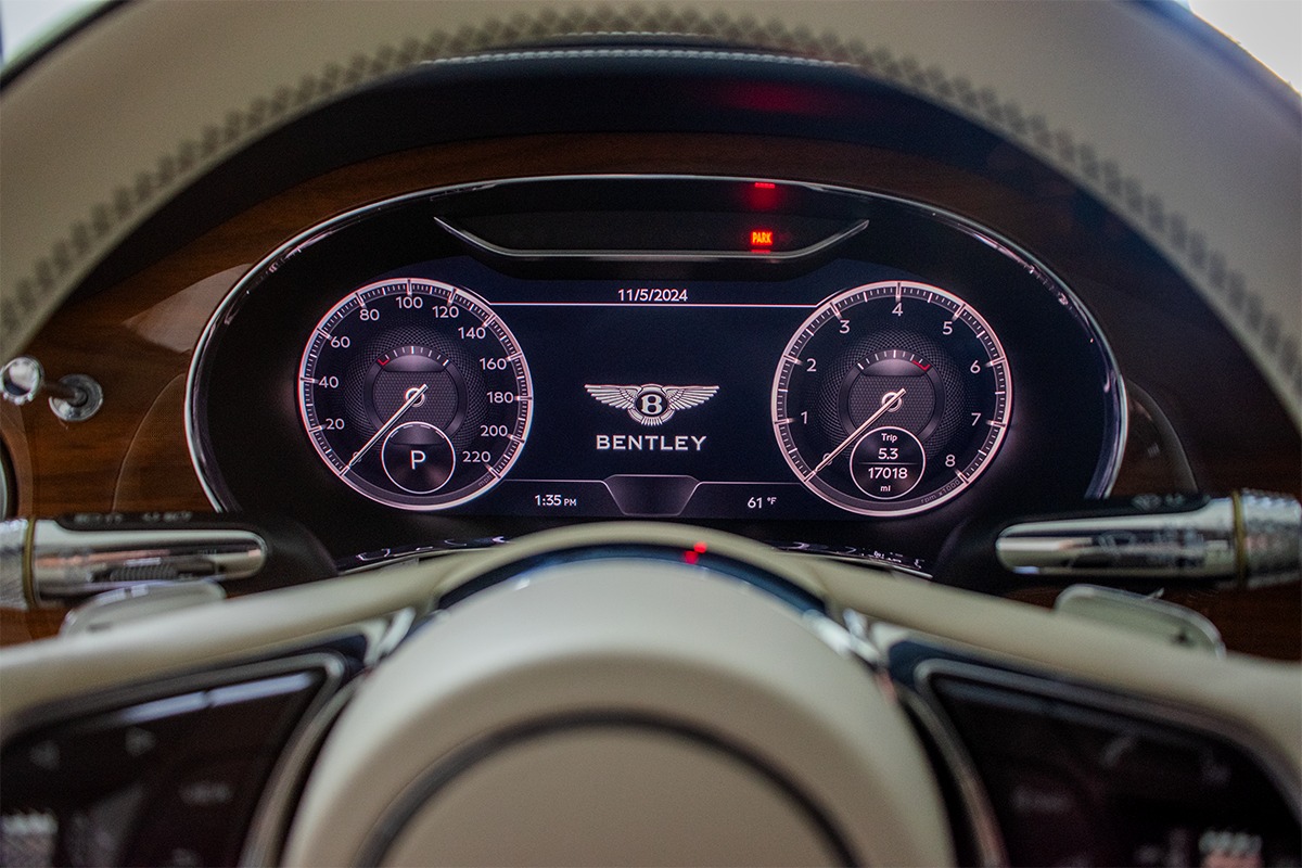 2021 Bentley Continental GT V8 Convertible Image 11