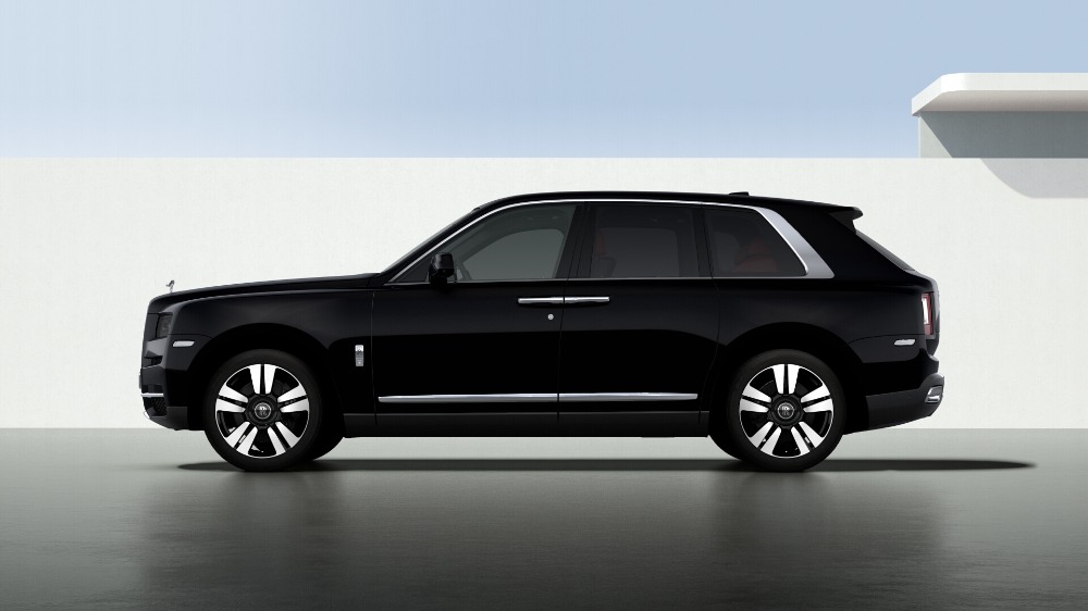 2021 Rolls-Royce Cullinan Image 2