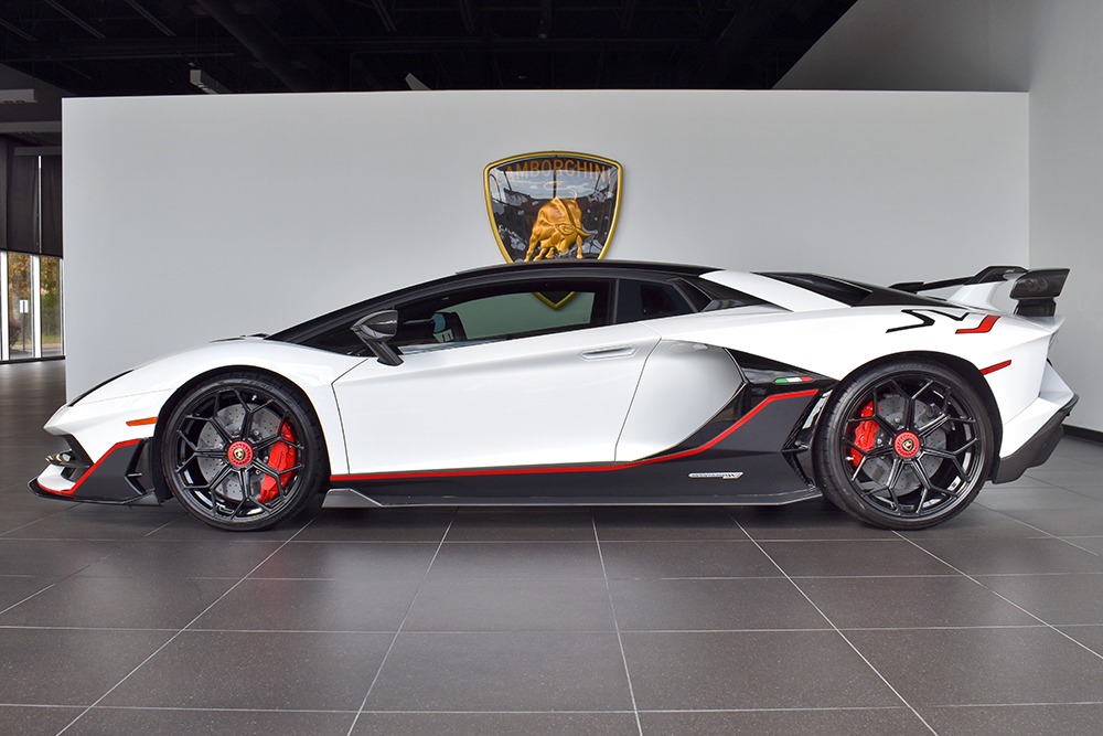 2019 Lamborghini Aventador Image 5