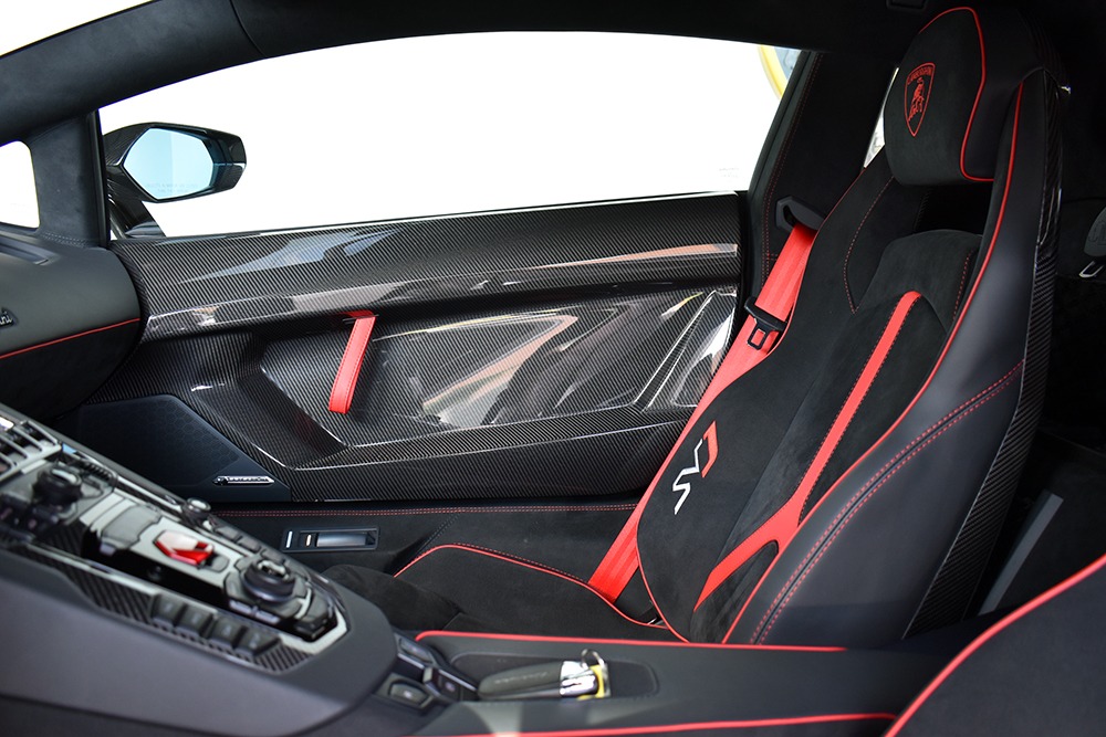 2019 Lamborghini Aventador Image 7
