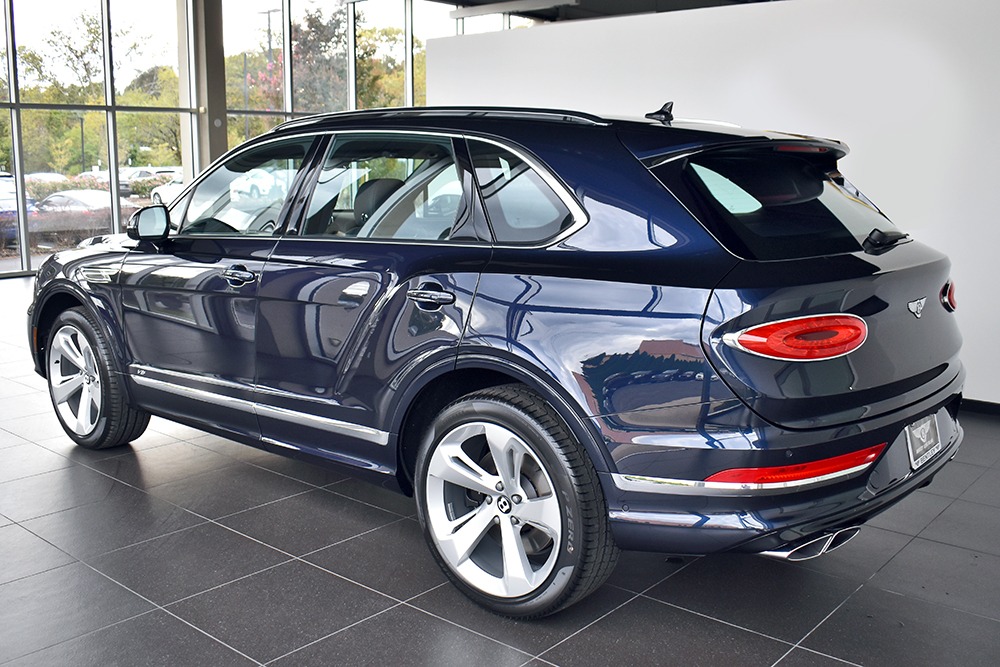 2021 Bentley Bentayga V8 Image 2