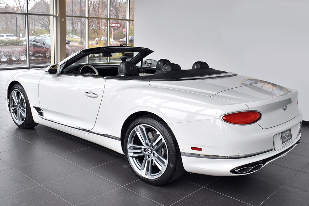 2021 Bentley Continental GT V8 Convertible Image 2