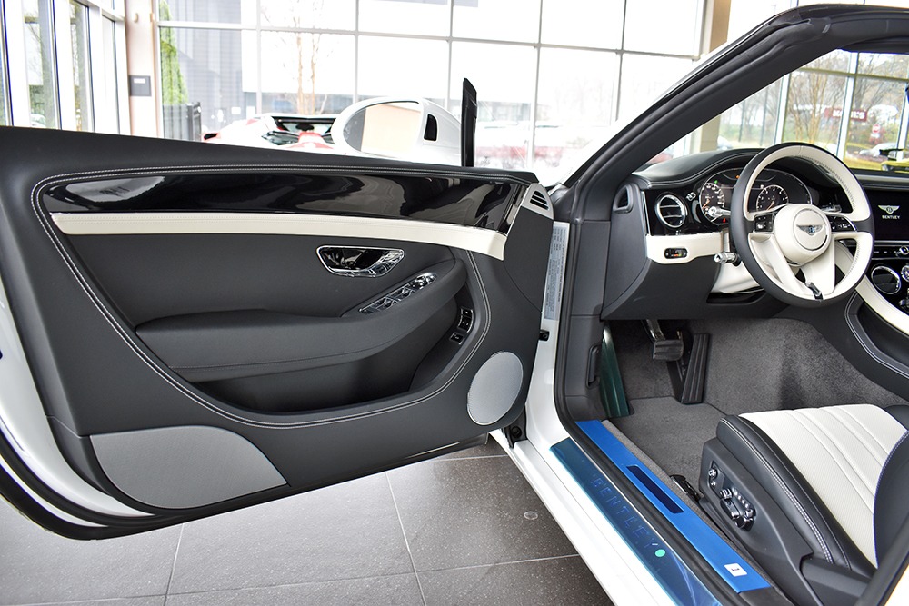 2021 Bentley Continental GT V8 Convertible Image 8