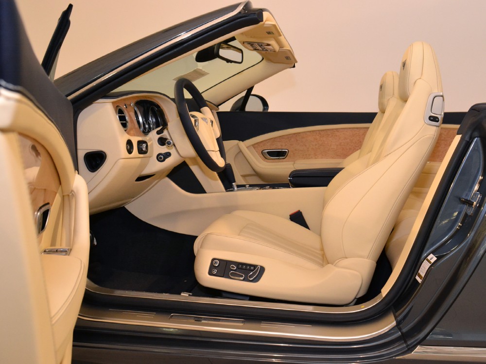 2012 Bentley Continental GT Convertible Image 21