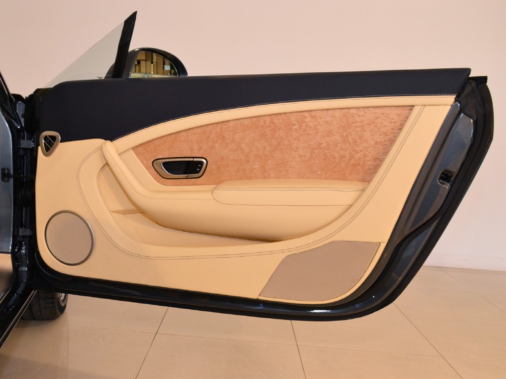 2012 Bentley Continental GT Convertible Image 27