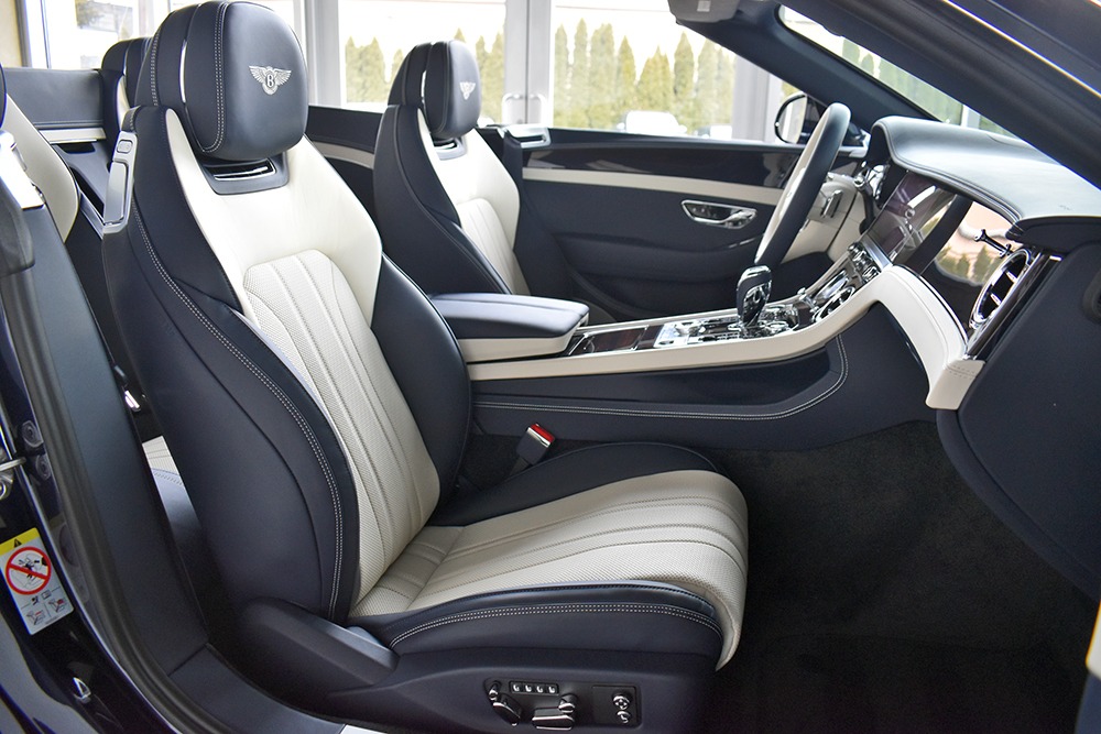 2021 Bentley Continental GT V8 Convertible Image 5