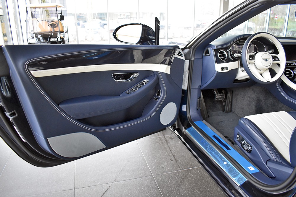 2021 Bentley Continental GT V8 Convertible Image 8