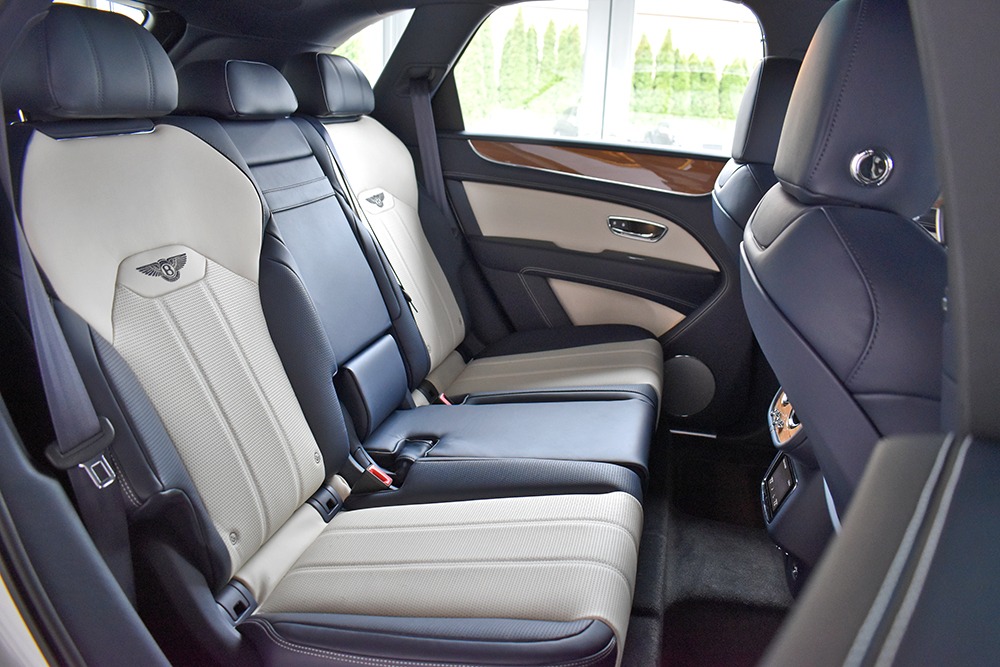 2021 Bentley Bentayga V8 Image 9