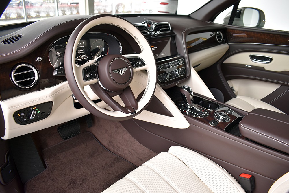 2021 Bentley Bentayga V8 Image 3