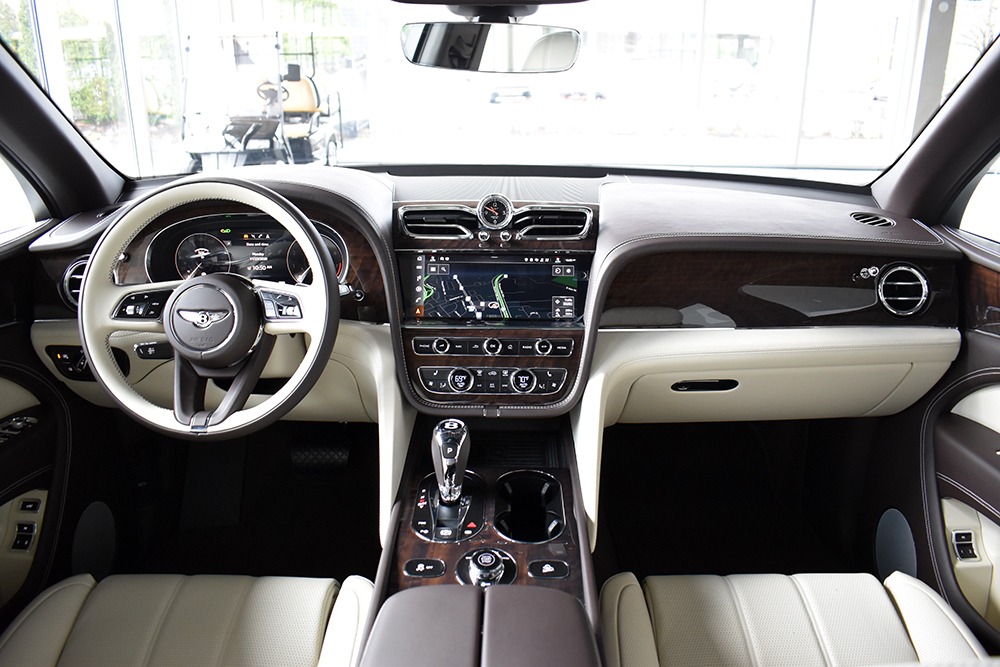 2021 Bentley Bentayga V8 Image 7