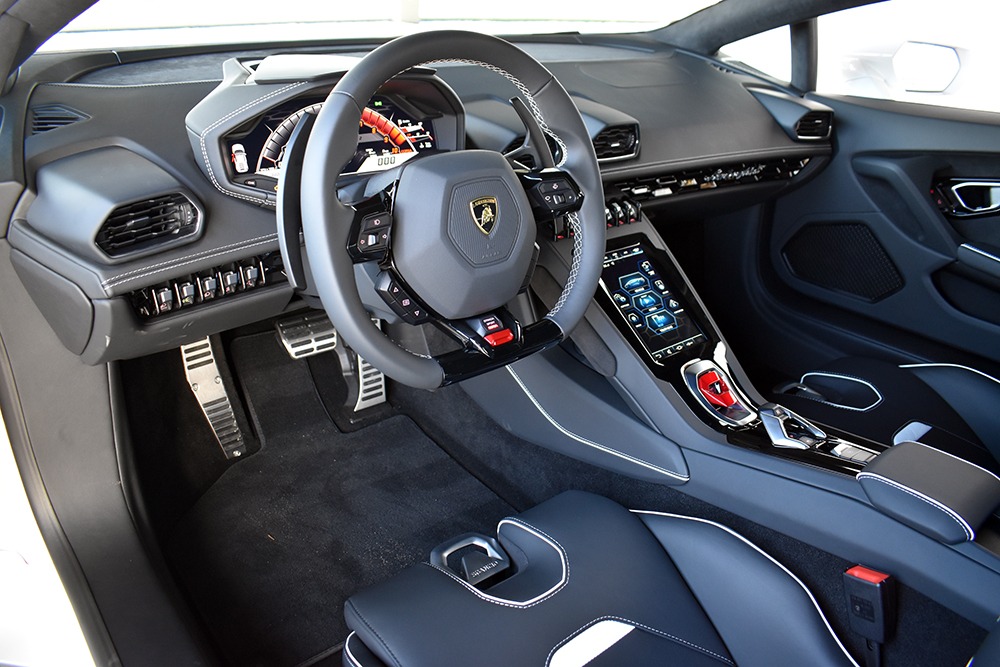 2021 Lamborghini Huracan Image 3