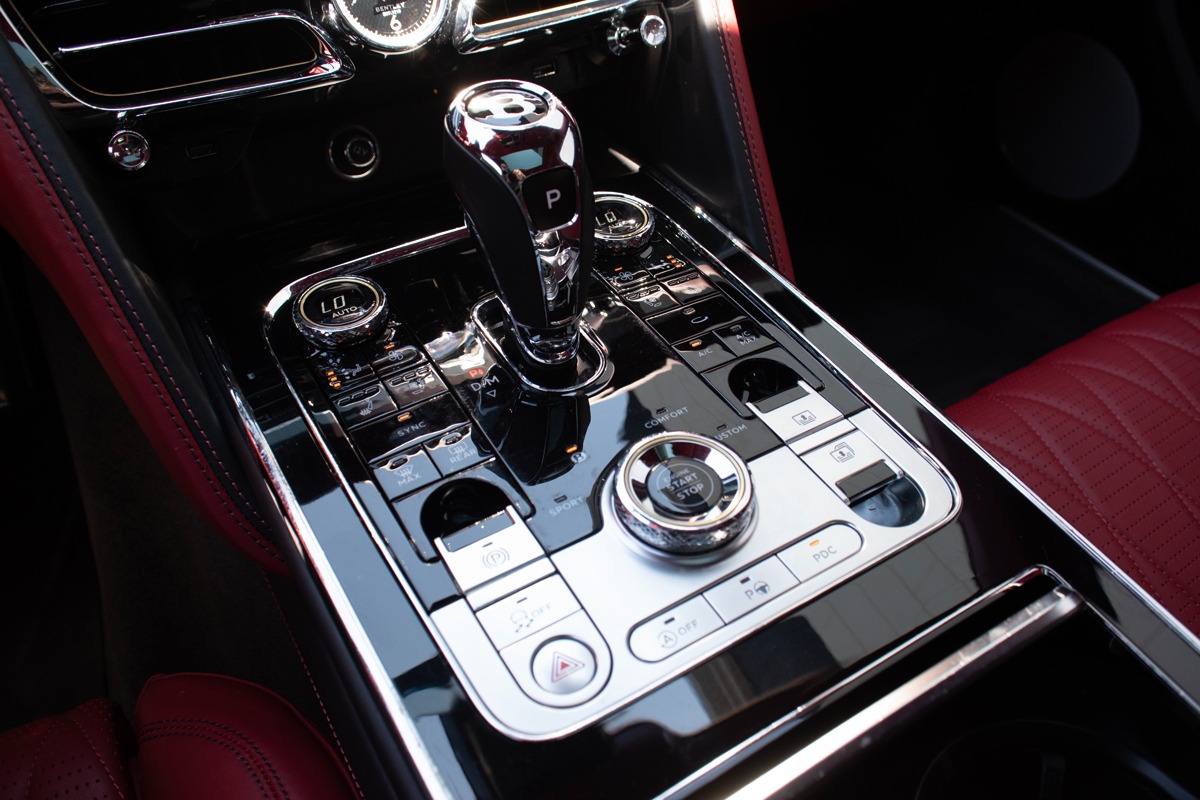 2021 Bentley Flying Spur Image 11
