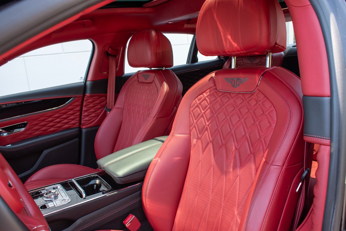 2021 Bentley Flying Spur Image 15