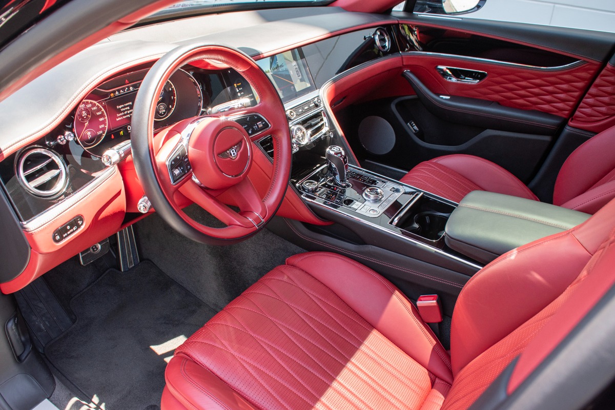 2021 Bentley Flying Spur Image 19
