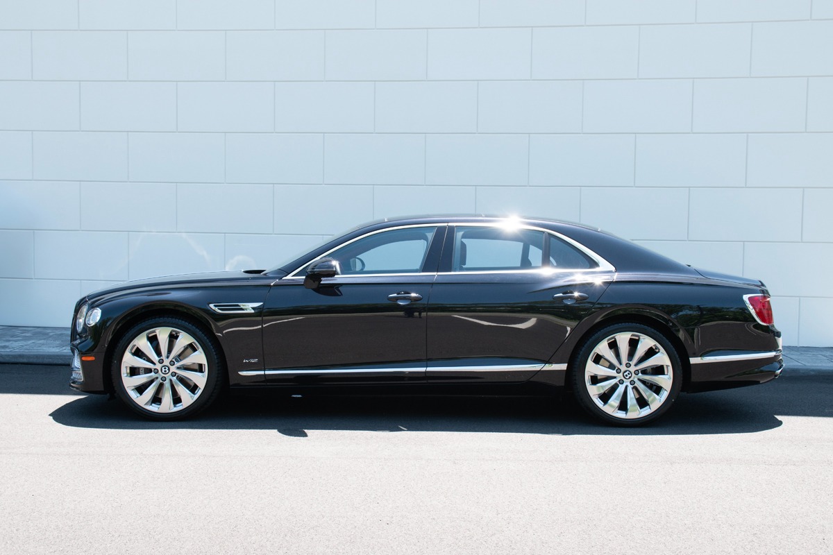 2021 Bentley Flying Spur Image 23