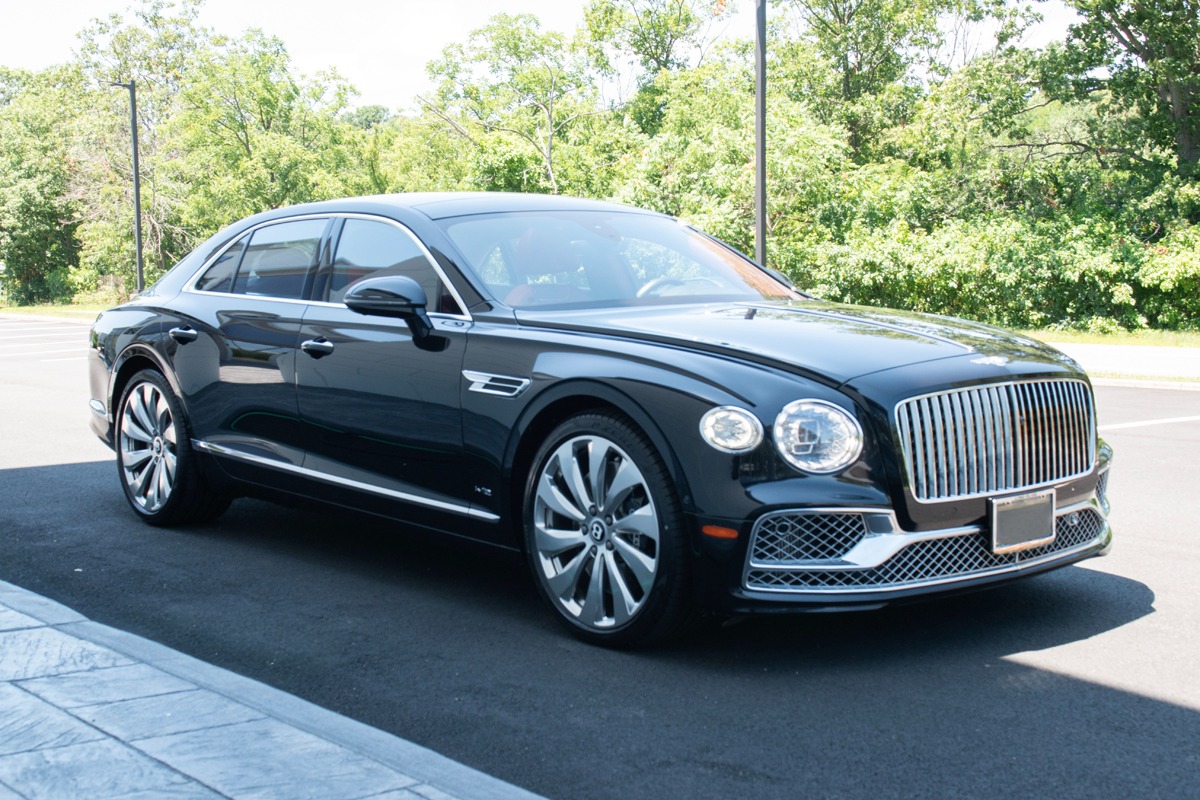 2021 Bentley Flying Spur Image 26