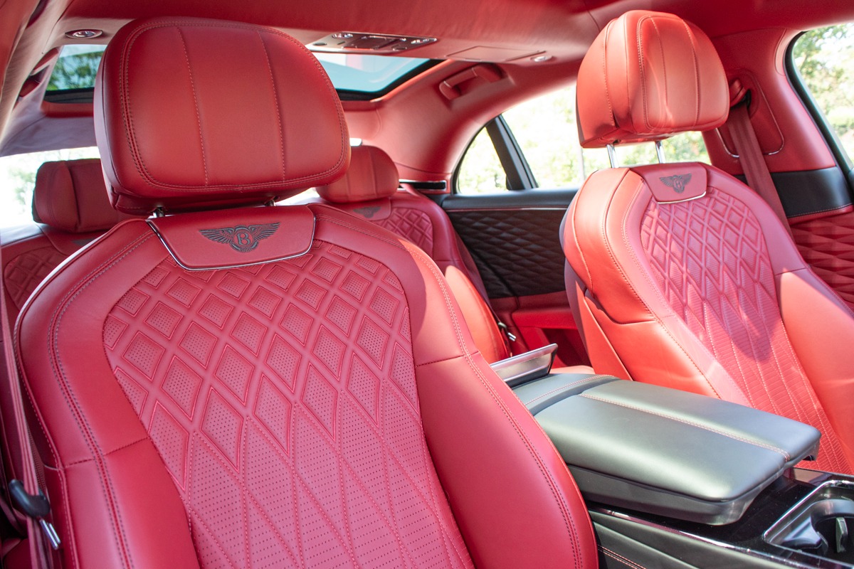 2021 Bentley Flying Spur Image 34
