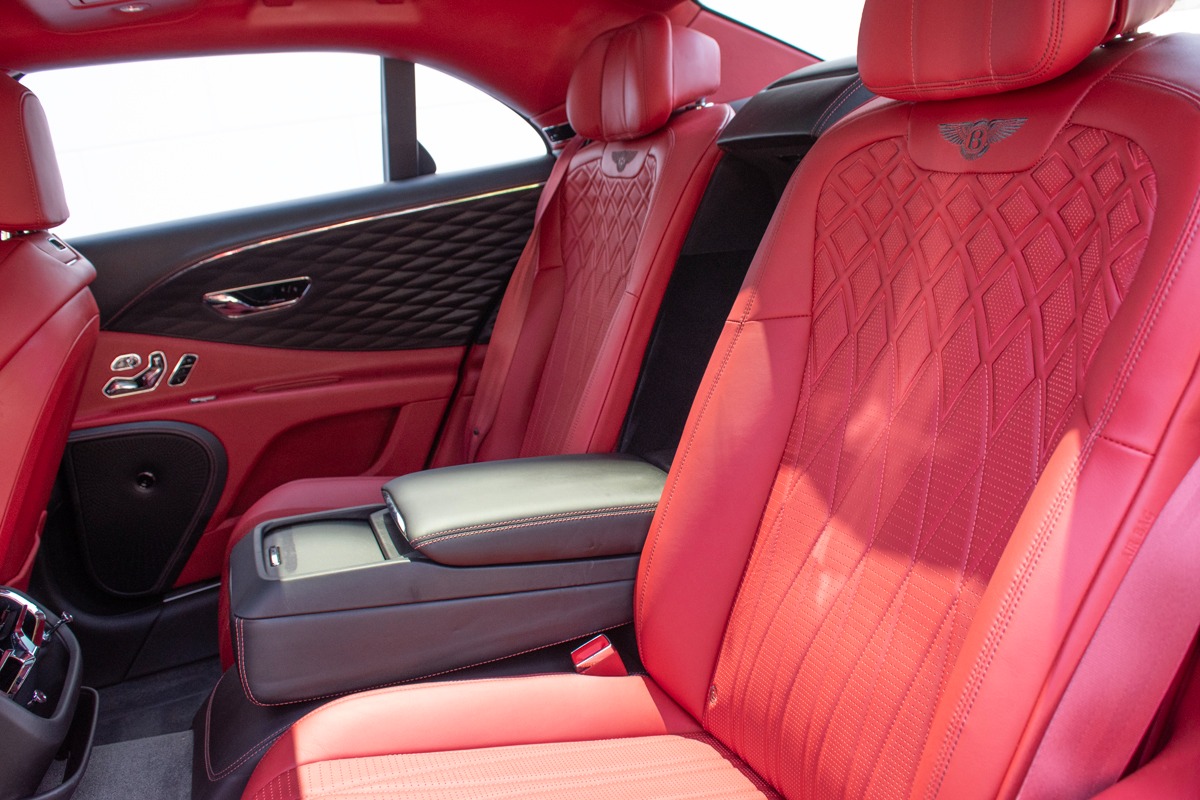 2021 Bentley Flying Spur Image 38