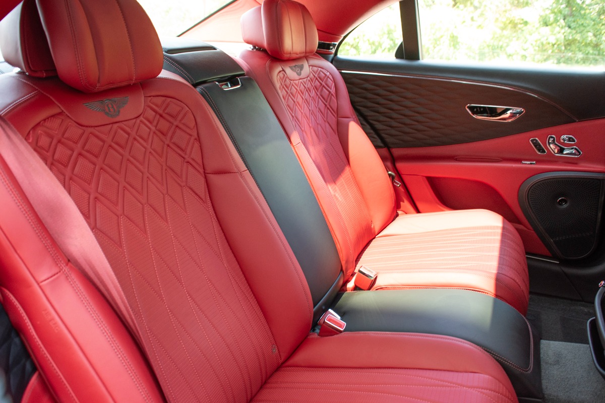 2021 Bentley Flying Spur Image 44