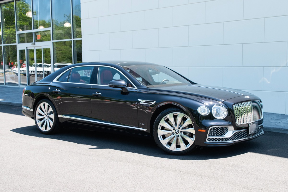 2021 Bentley Flying Spur Image 48