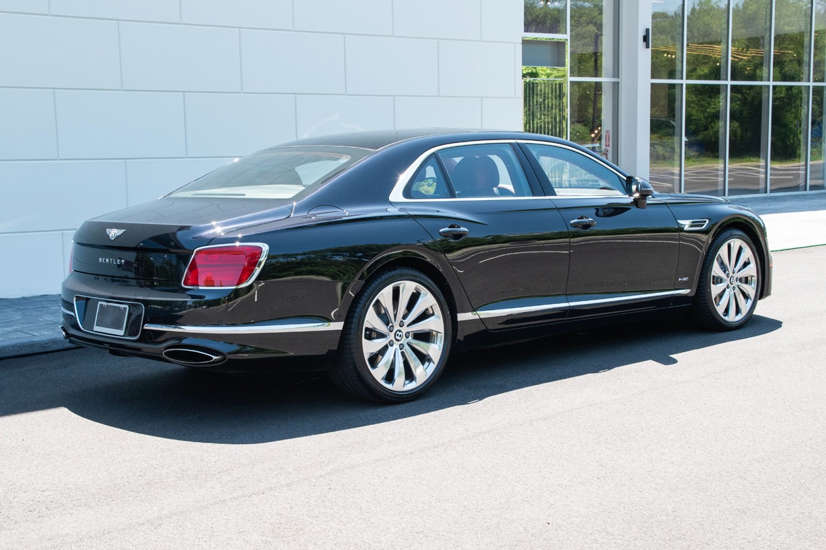 2021 Bentley Flying Spur Image 50