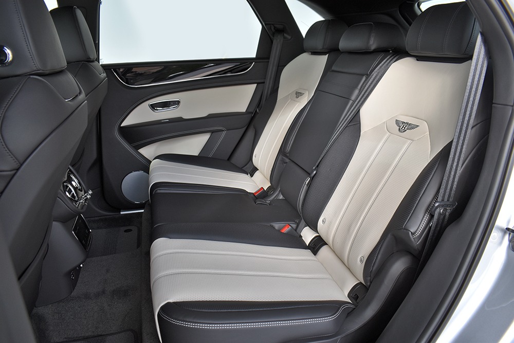 2021 Bentley Bentayga V8 Image 10