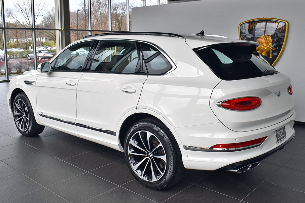 2021 Bentley Bentayga V8 Image 3