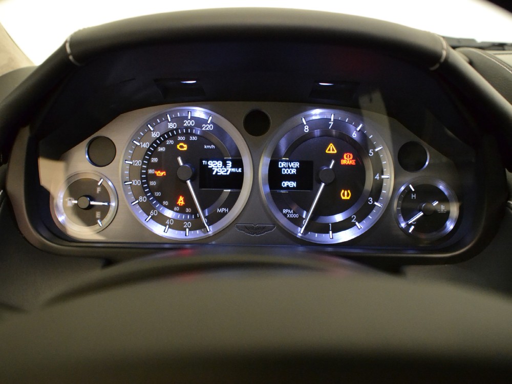 2007 Aston Martin V8 Vantage Image 12