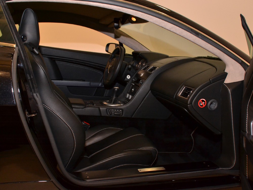 2007 Aston Martin V8 Vantage Image 16