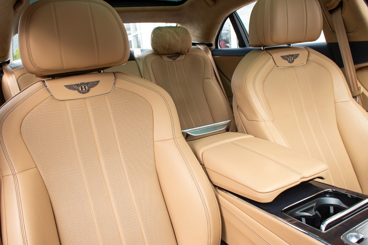 2021 Bentley Flying Spur V8 Image 3