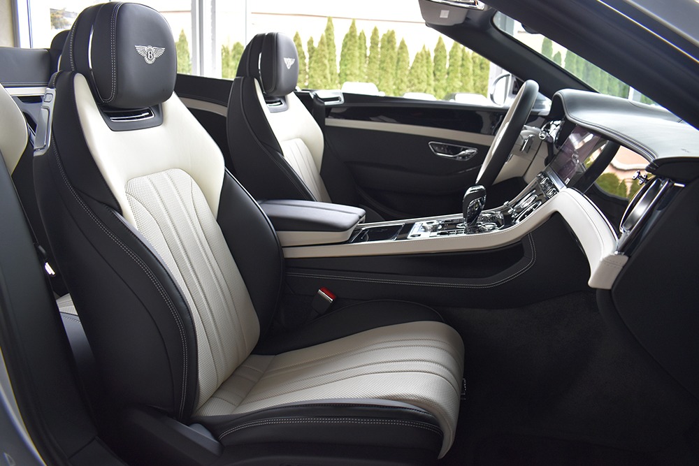 2021 Bentley Continental GT V8 Convertible Image 5