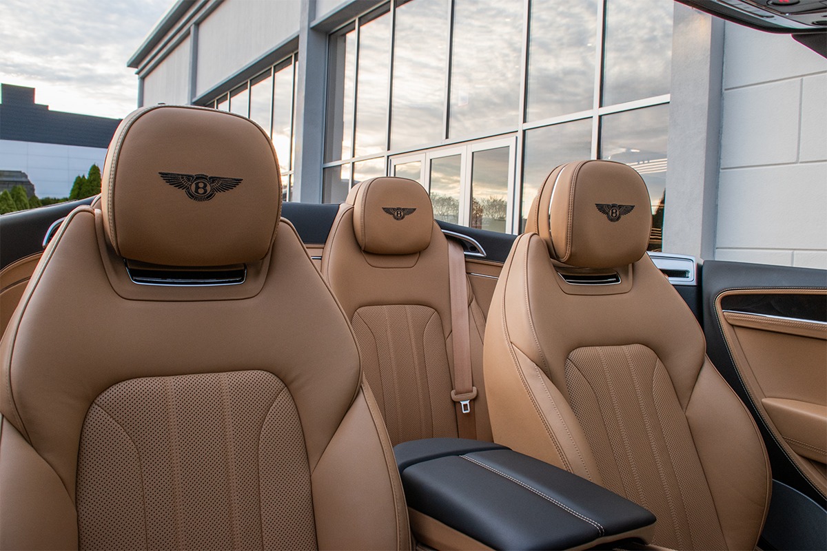 2021 Bentley Continental GT V8 Convertible Image 15